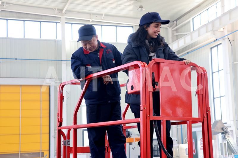 Scissor Lift