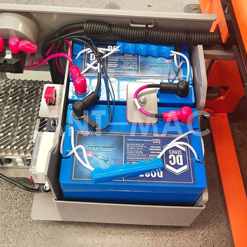Battery Duel for Electric Scissor Lifts: How Lead-Acid and Lithium-Ion Rule Shift Operations