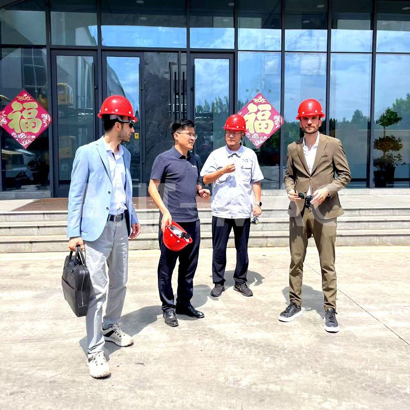 Turkish Client ORUC Visits Factory, Secures Order for 10 Heavy-Duty Aerial Work Platforms