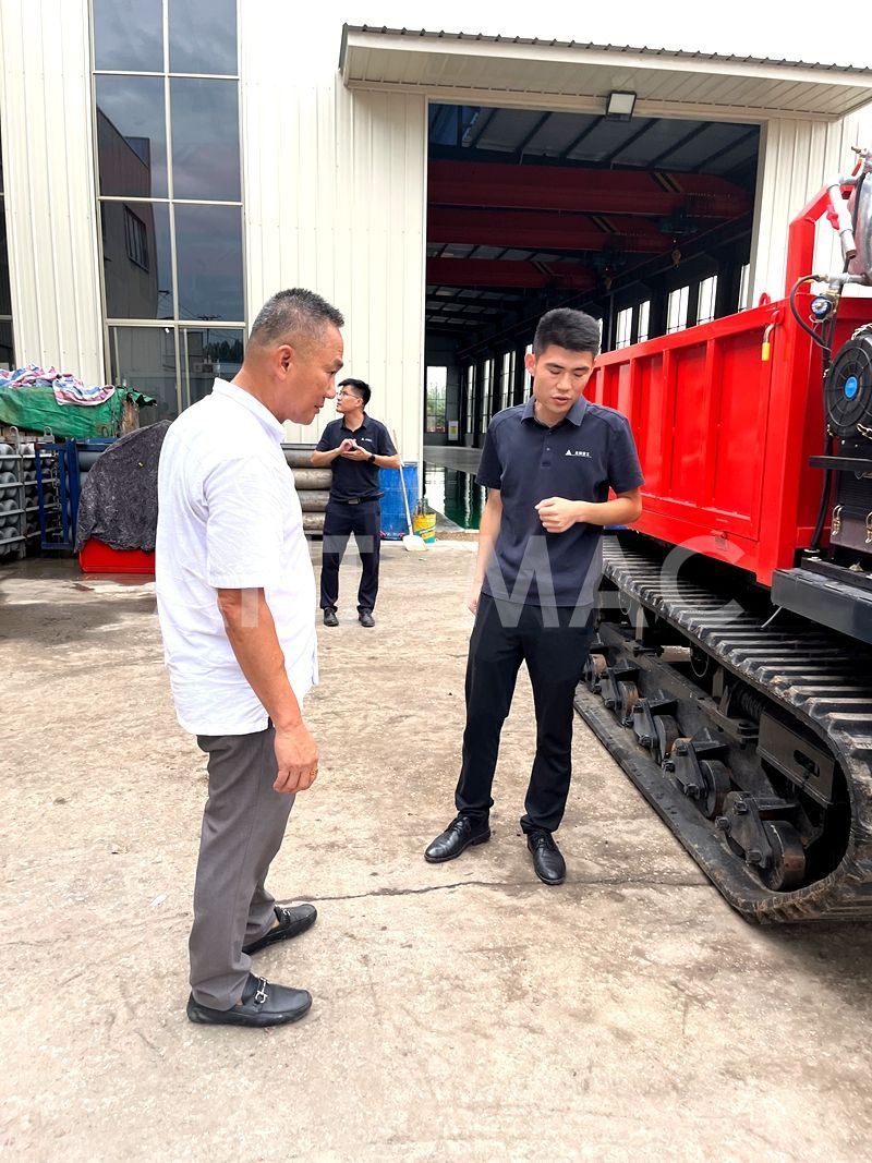 Malaysian Client Visits Our Factory
