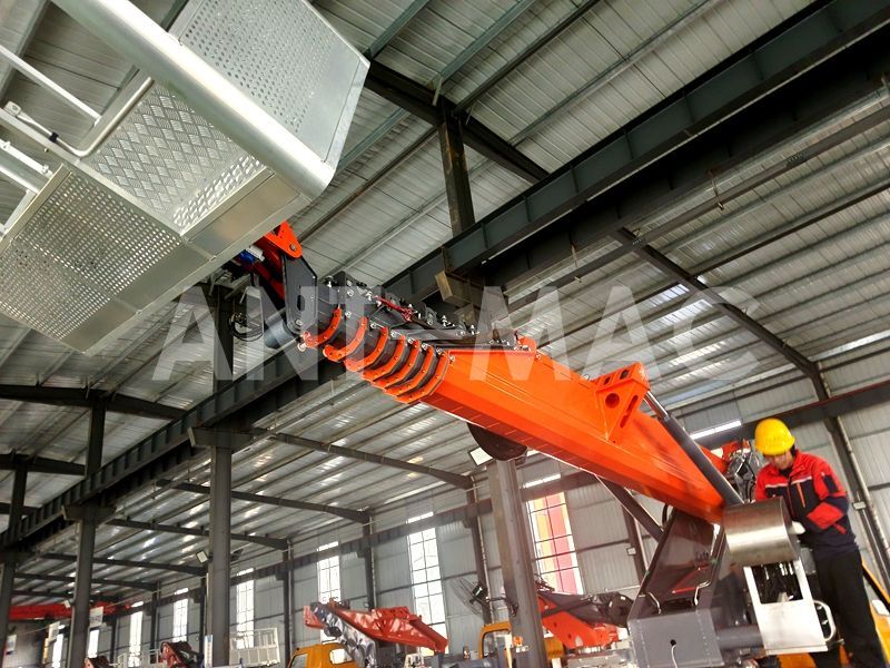 Молдованская Делегация На Заводе Подъемников: Прозрачность Завоевывает Глобальное Доверие Молдованская Делегация На Заводе Подъемников: Прозрачность Завоевывает Глобальное Доверие