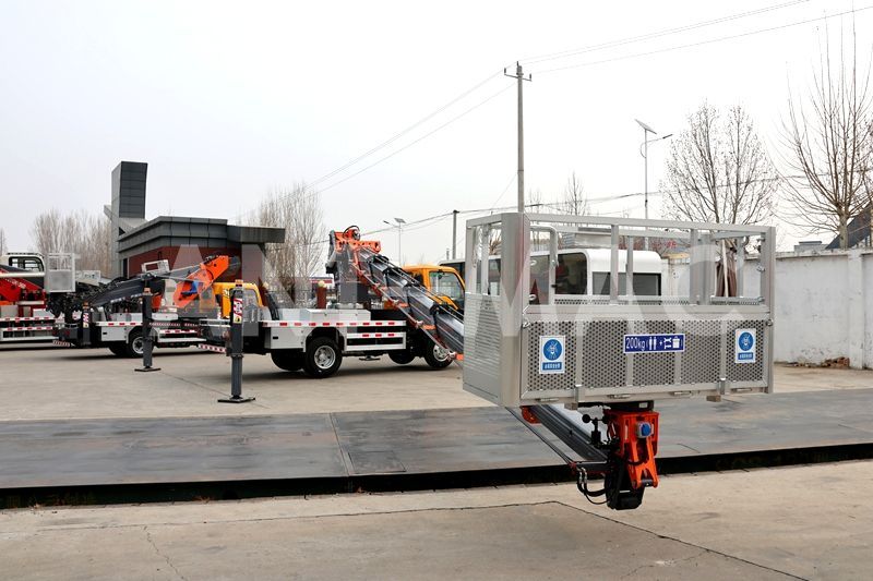 No More Swaying at Height: How Modern Truck-Mounted Lifts Are Changing the Game