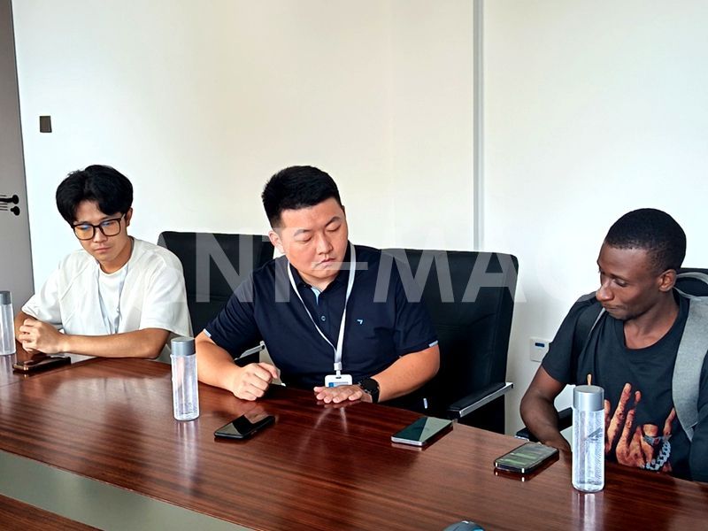 Burkina Faso Client Takes a Close Look At High-Performance Truck-Mounted Aerial Work Platform